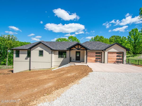 5609 RYLAN ROAD, Henley, MO 65040