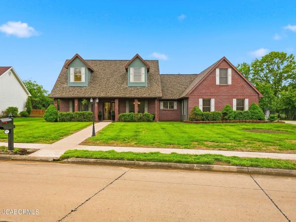 414 TANGLEWOOD WAY, Fulton, MO 65251