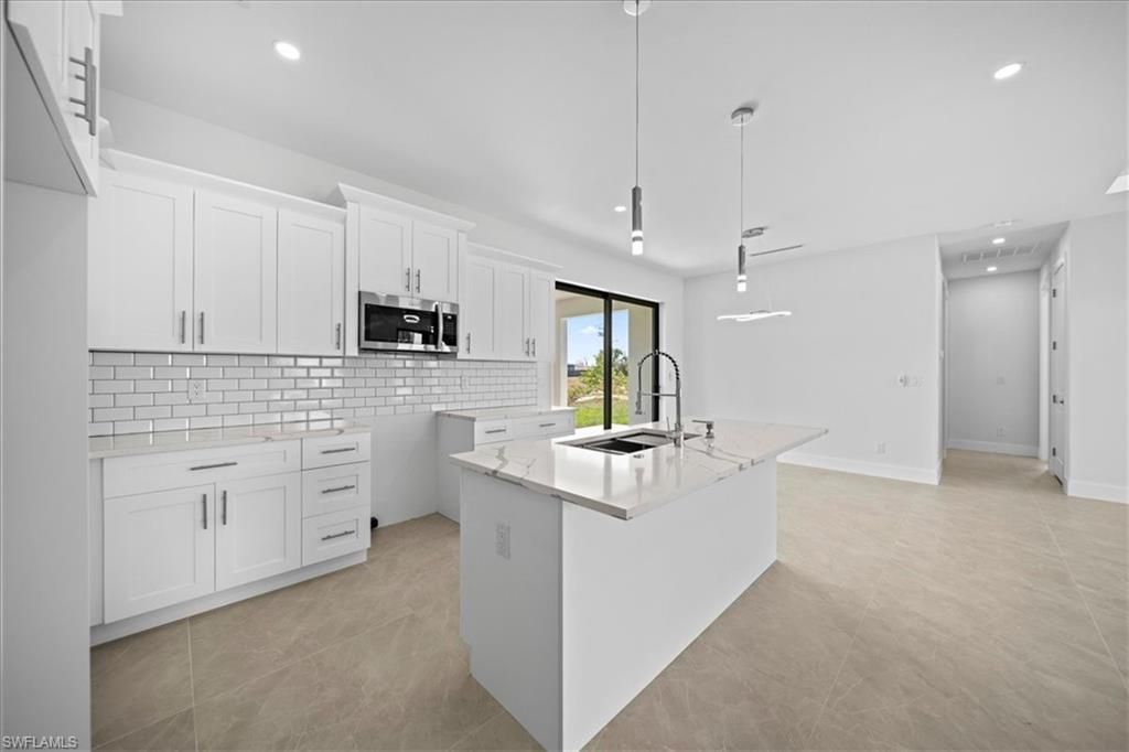 10 NE 9th St, Cape Coral, FL 33909 Photo
