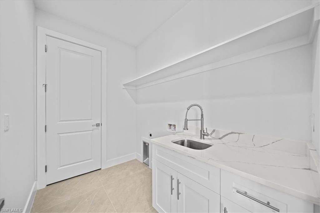 10 NE 9th St, Cape Coral, FL 33909 Photo