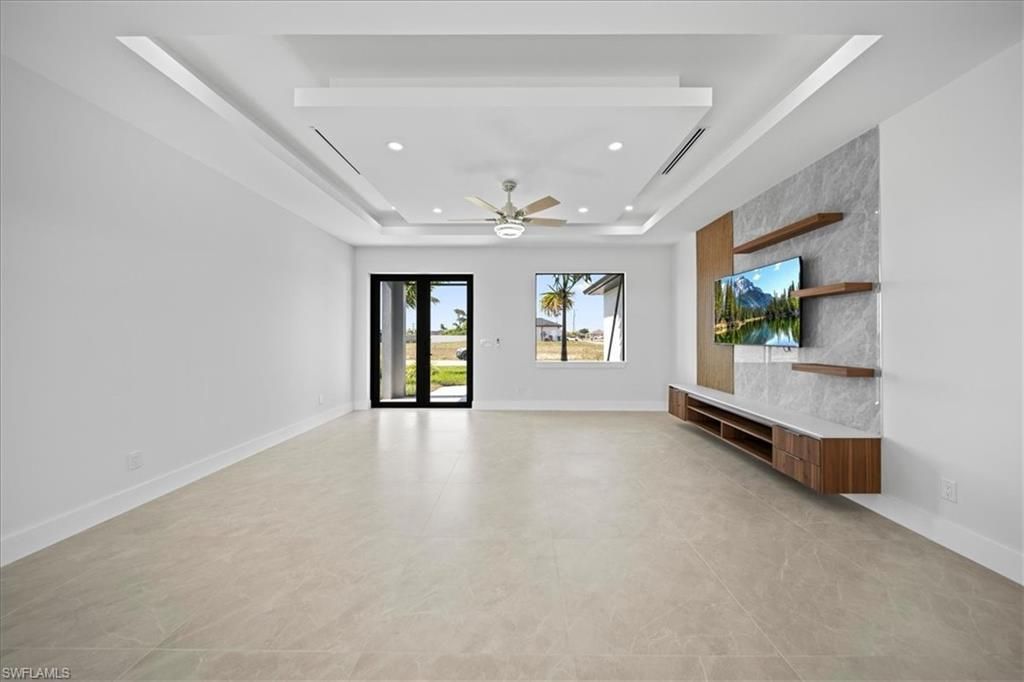 10 NE 9th St, Cape Coral, FL 33909 Photo