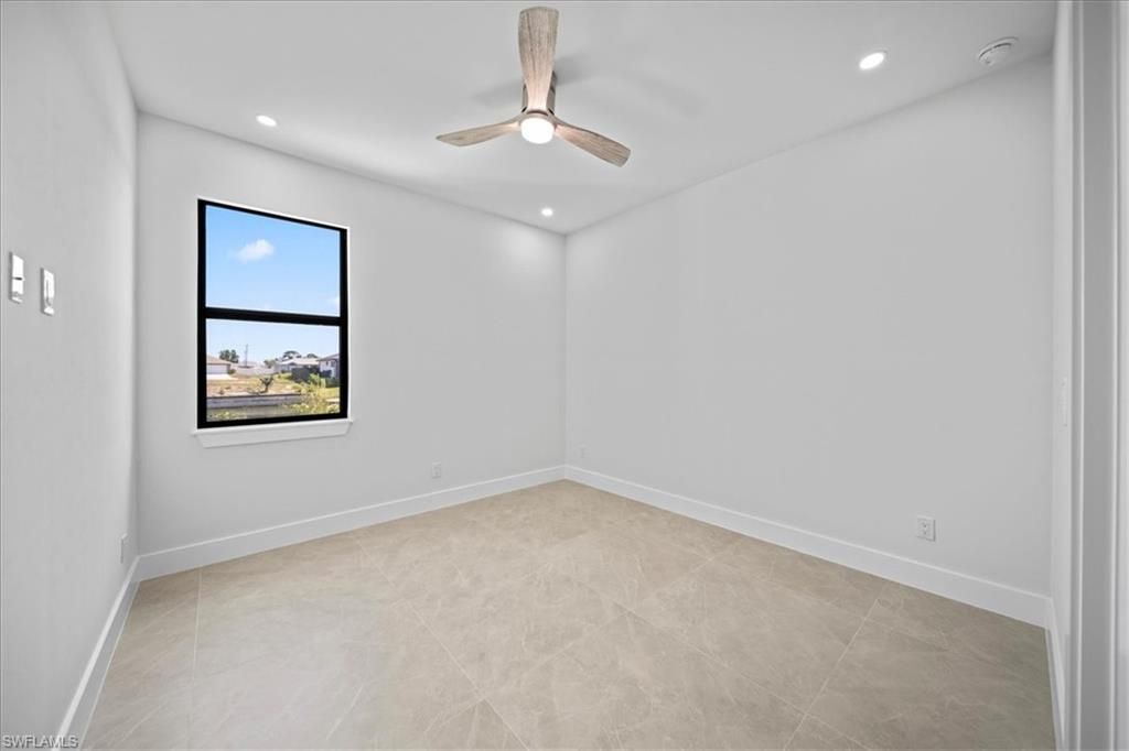 10 NE 9th St, Cape Coral, FL 33909 Photo