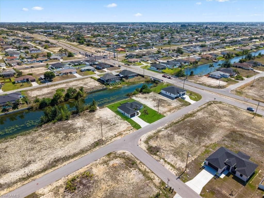10 NE 9th St, Cape Coral, FL 33909 Photo
