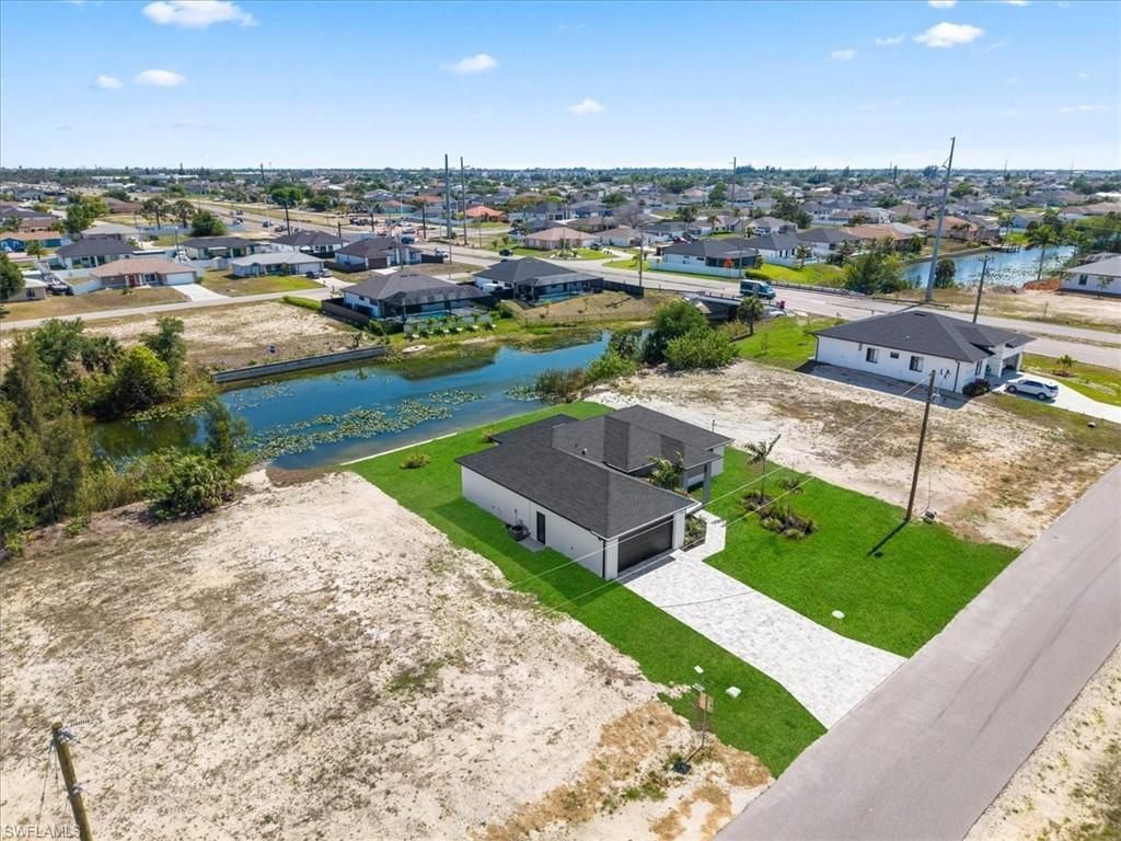 10 NE 9th St, Cape Coral, FL 33909 Photo