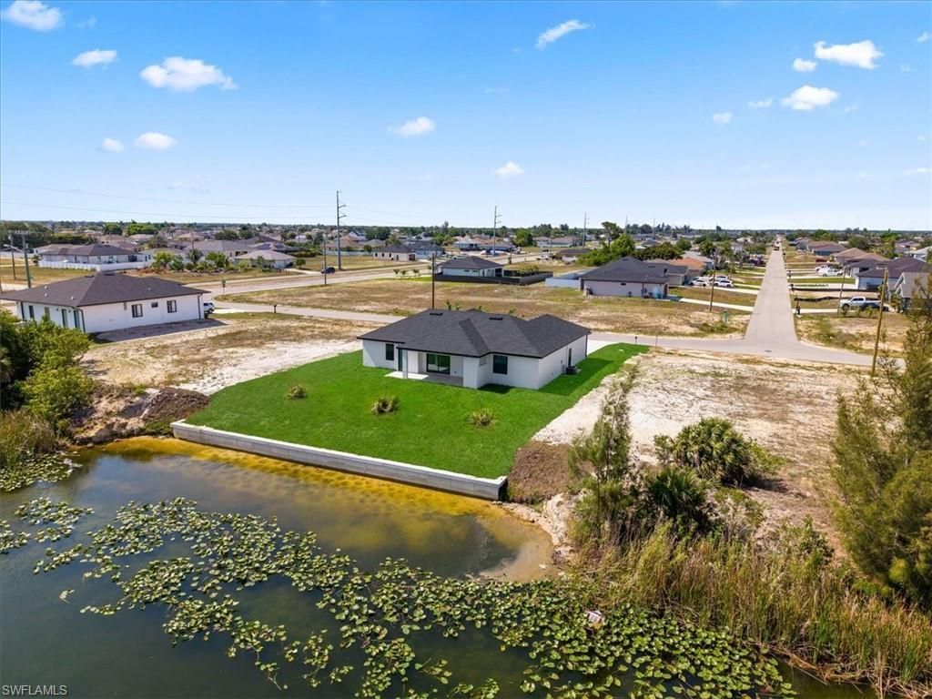 10 NE 9th St, Cape Coral, FL 33909 Photo