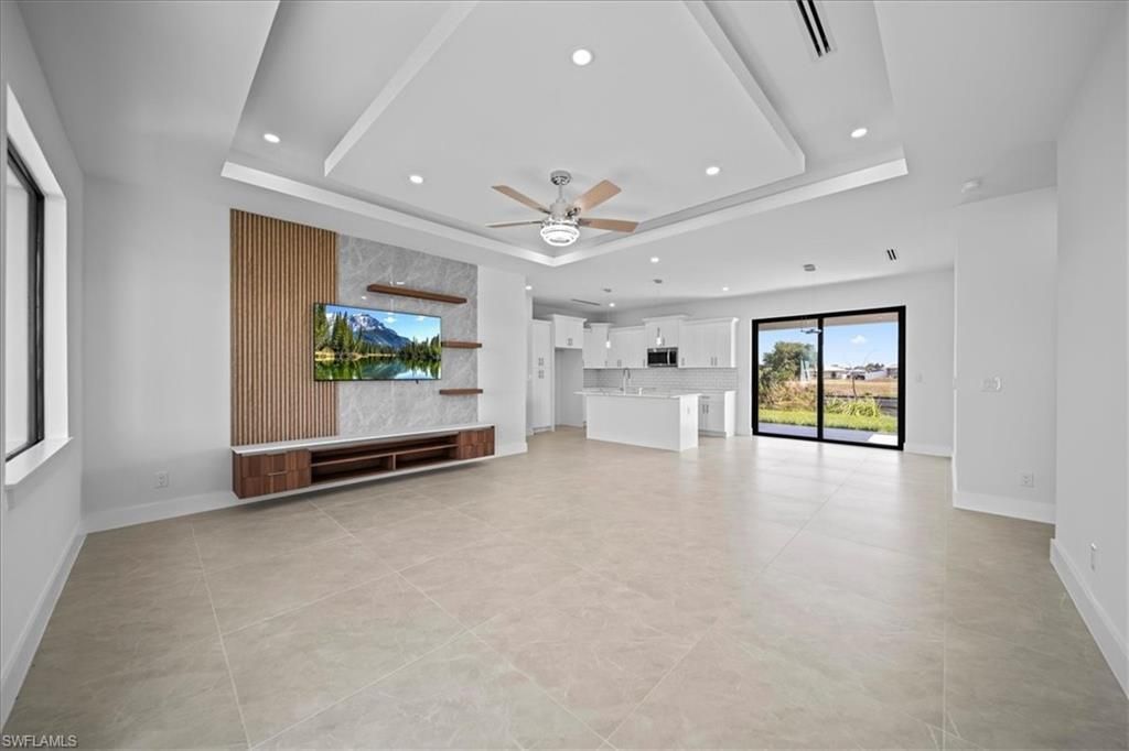 10 NE 9th St, Cape Coral, FL 33909 Photo