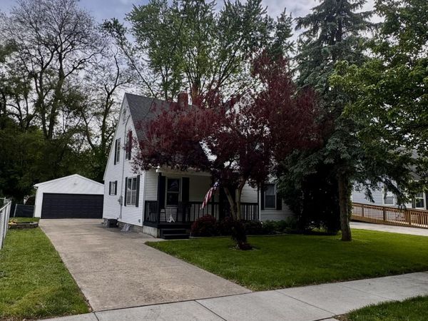 630 Julia Street, Lansing, MI 48910