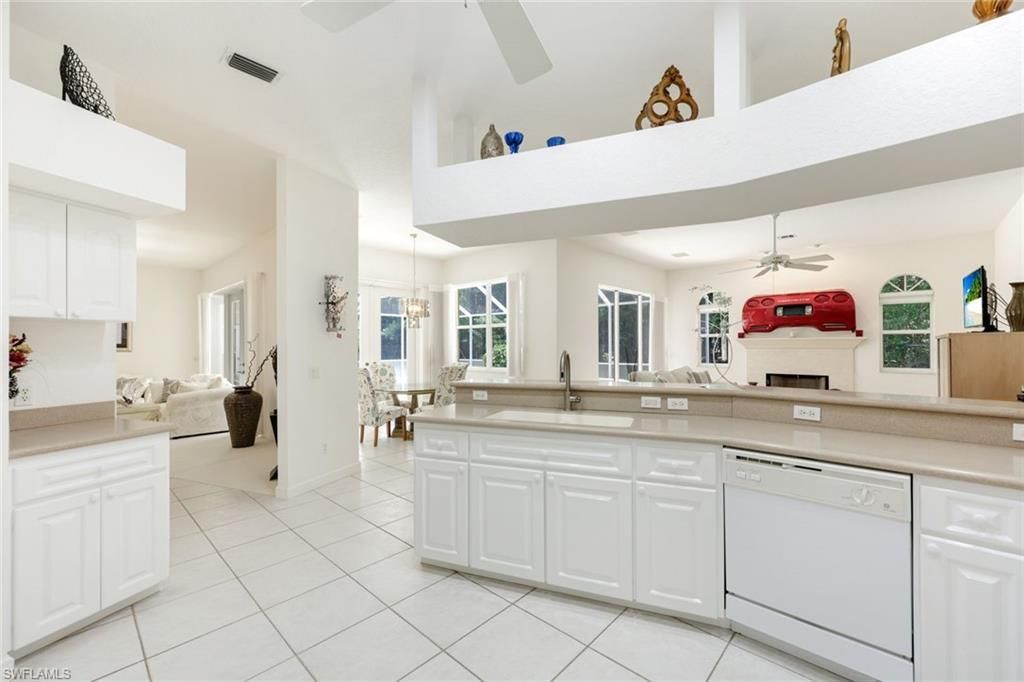 2079 Imperial Cir, Naples, FL 34110 Photo