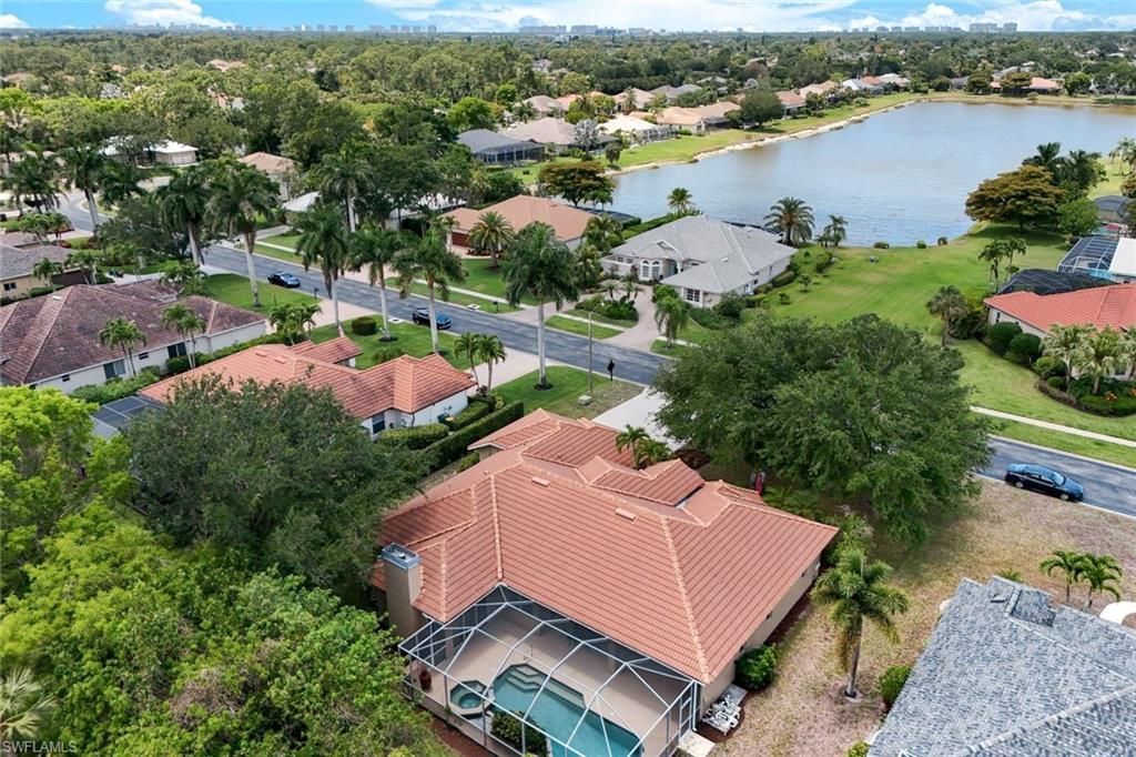 2079 Imperial Cir, Naples, FL 34110 Photo