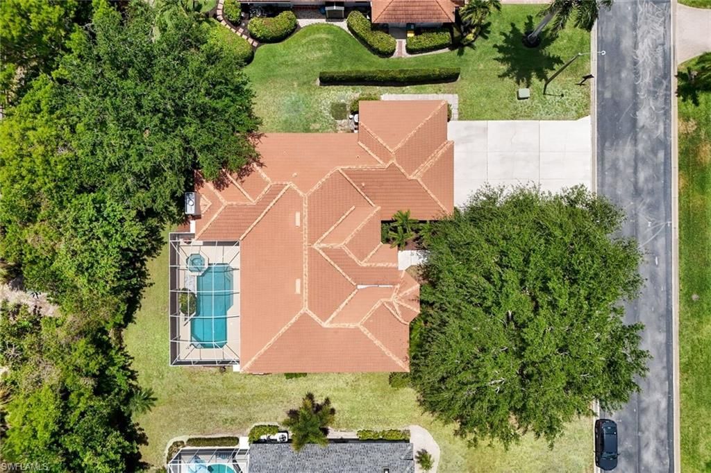 2079 Imperial Cir, Naples, FL 34110 Photo
