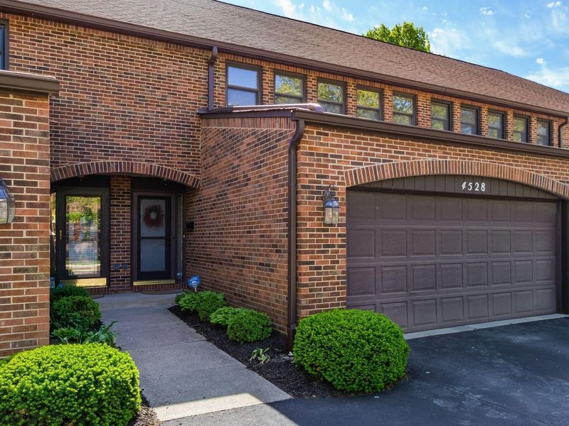 4528 Carriage Hill Lane , Columbus, OH 43220 Photo 1