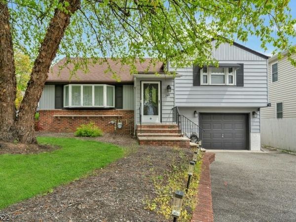 240 Gordon Ave, Totowa, NJ 07512