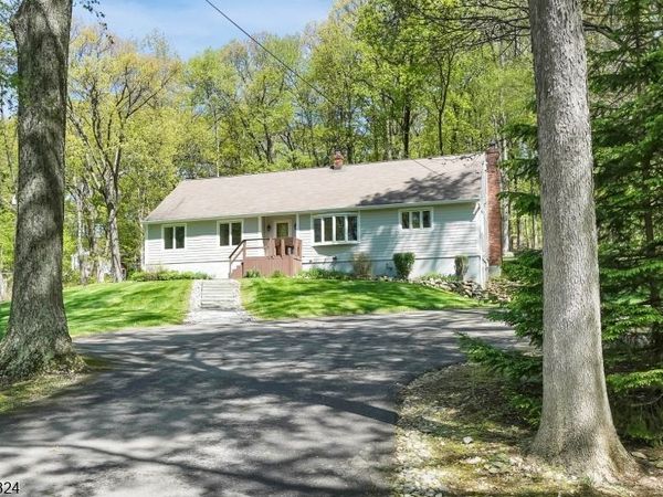 90 Russling Rd, Independence, NJ 07840