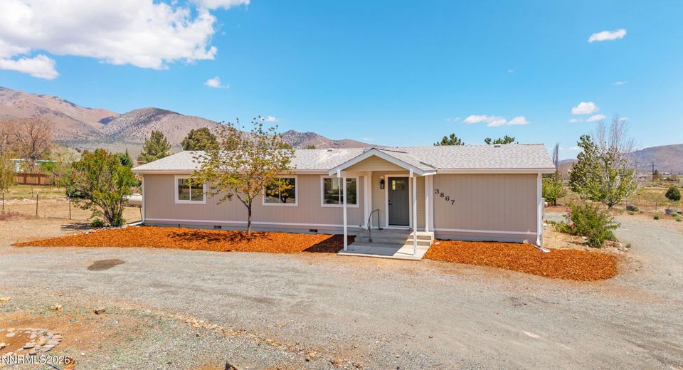 3867 Sapphire Road, Topaz Ranch Estates, NV 89444 Photo