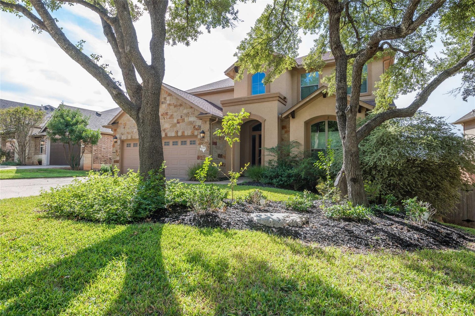 12911 Medina River Way, Austin, TX 78732 Main Photo
