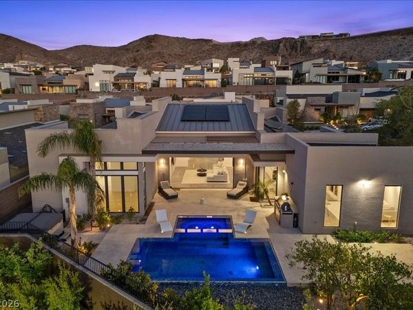 2228 Summit Mesa Lane, Henderson, NV 89052