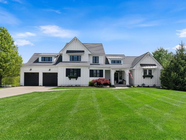 8020 Summerwood Court, Hudsonville, MI 49426