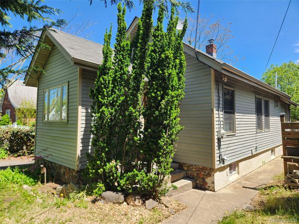 839 Fullerton Avenue , Uniondale, NY 11553