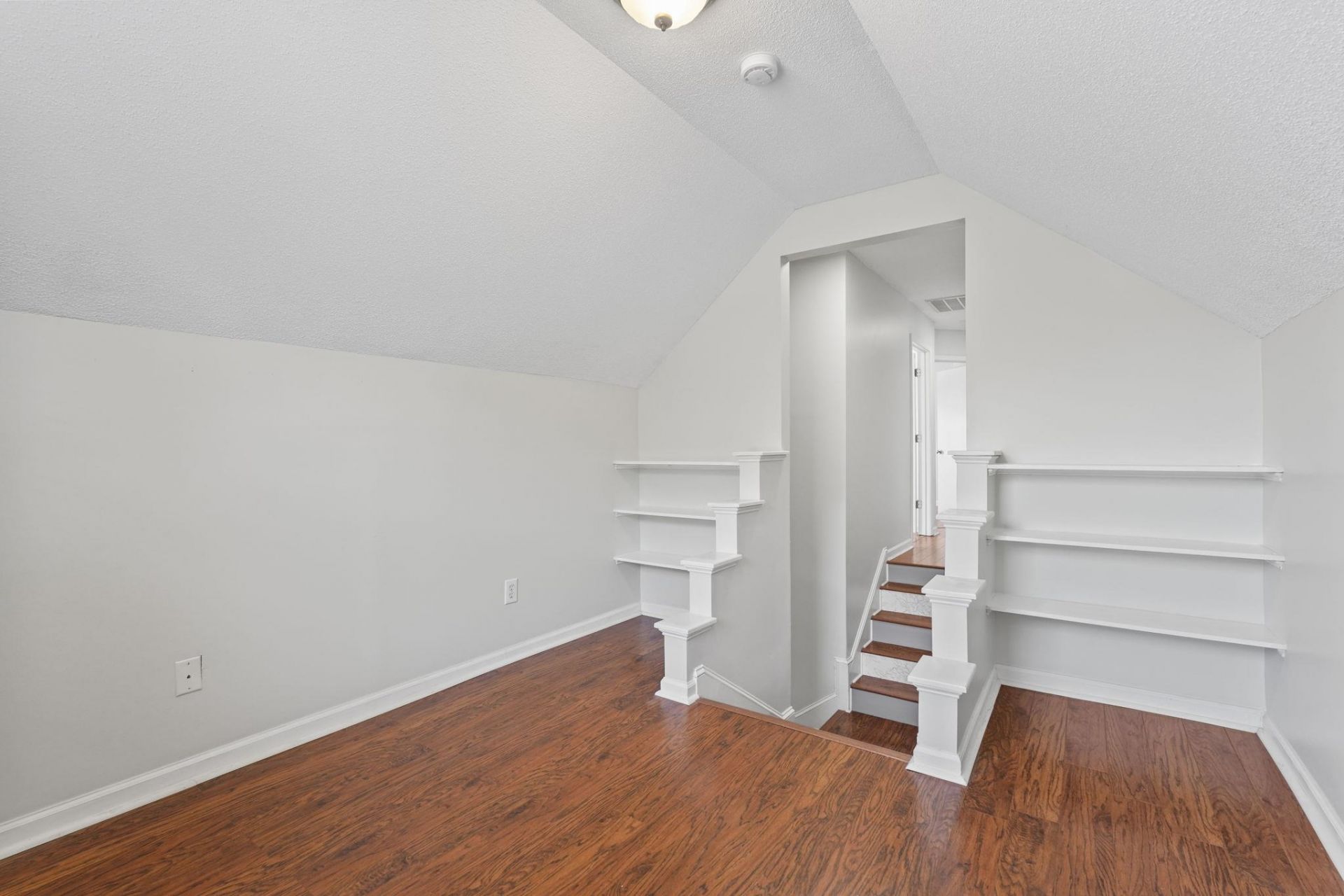 4617 Hidden Creek Ln. Photo 18