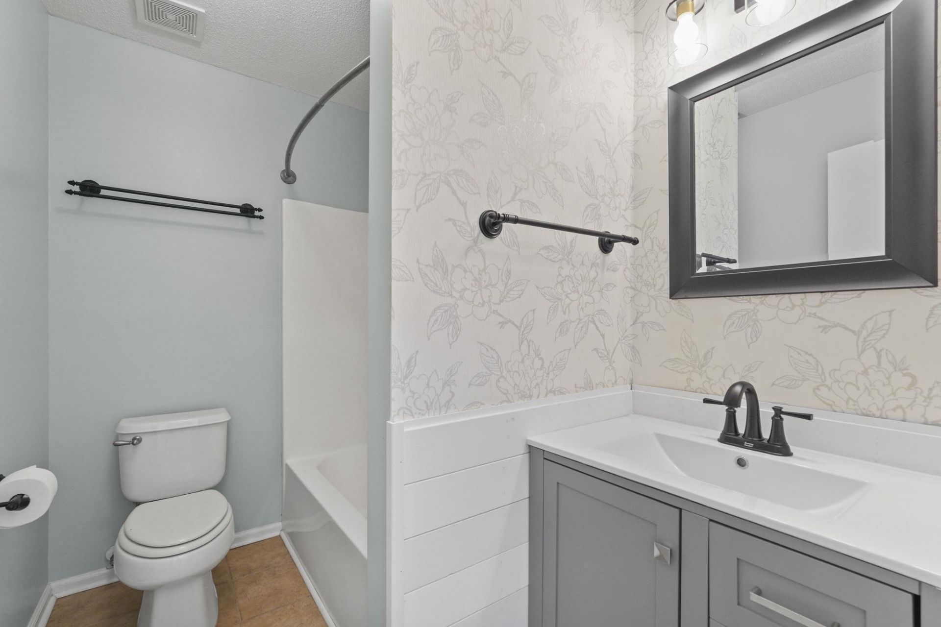 4617 Hidden Creek Ln. Photo 26