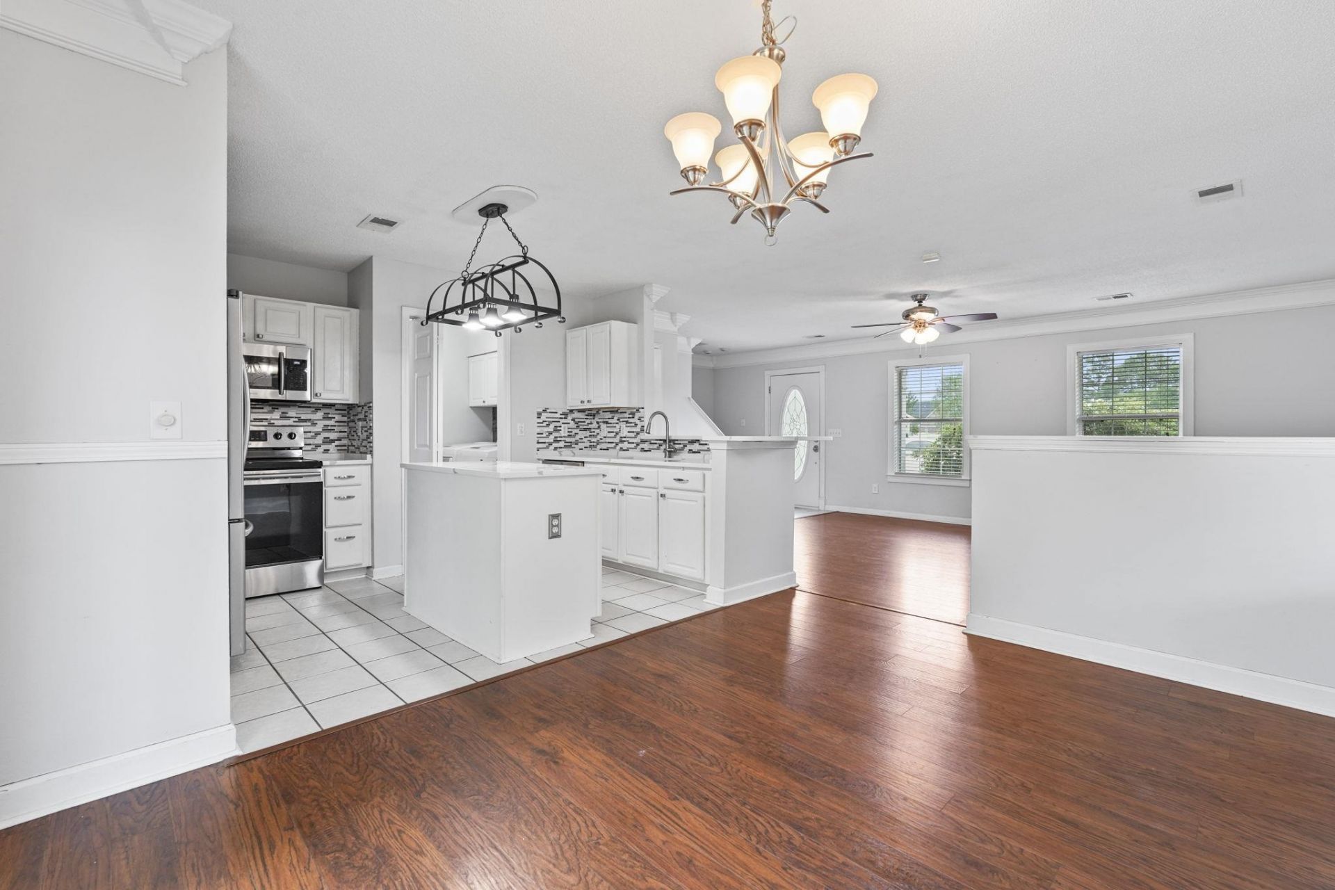 4617 Hidden Creek Ln. Photo 6