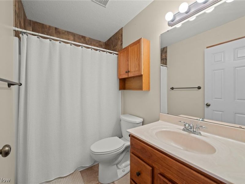 1190 Orchard Bend Drive, Salem, OH 44460 Photo 11