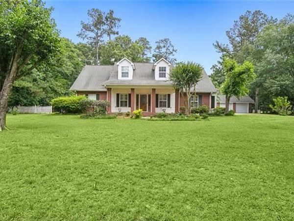 13101 ROYAL OAK Drive, Hammond, LA 70403
