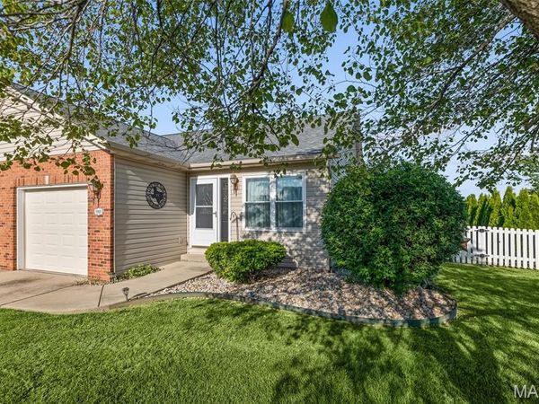 10929 Kentfield Drive, Lebanon, IL 62254
