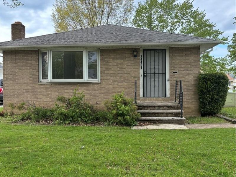24401 Russell Avenue, Euclid, OH 44123 Photo 1