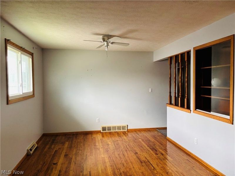 24401 Russell Avenue, Euclid, OH 44123 Photo 10