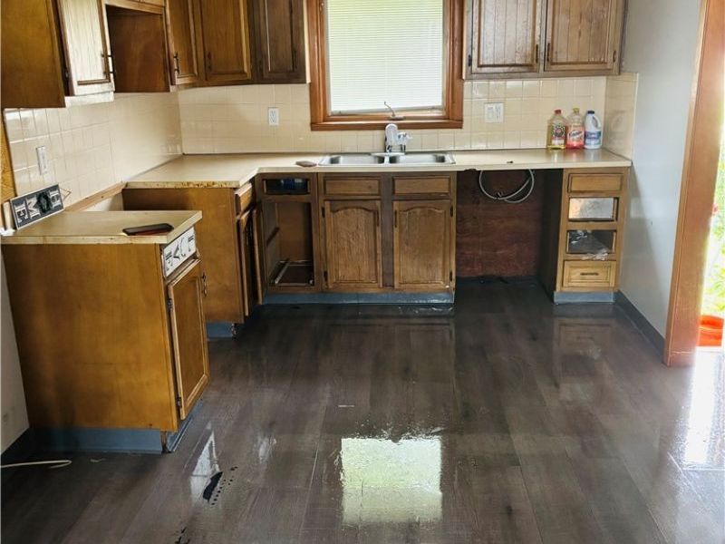 24401 Russell Avenue, Euclid, OH 44123 Photo 12