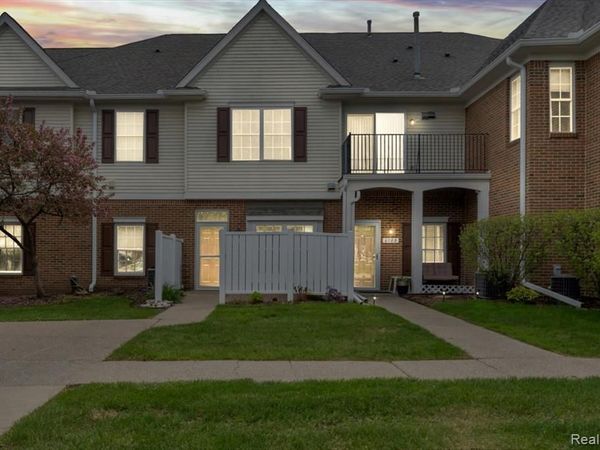 610 Belmonte Drive, Waterford Twp, MI 48328