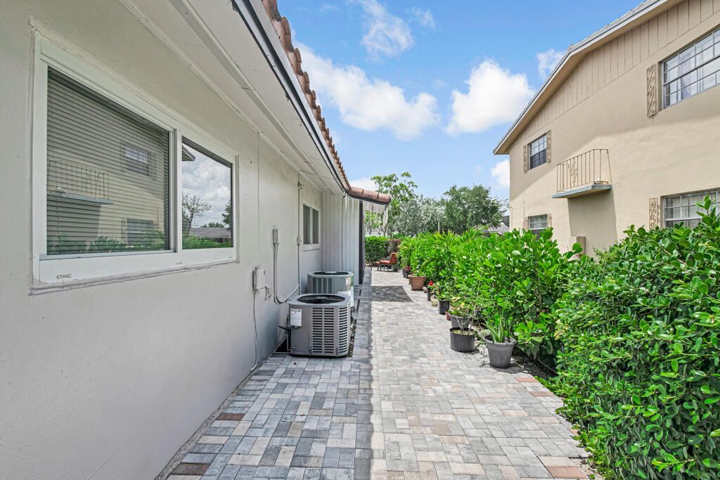 7521 NW 44th Court, Coral Springs, FL 33065 Photo