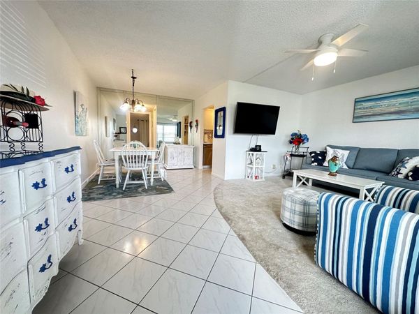 131 Oakridge J, Unit 131, Deerfield Beach, FL 33442