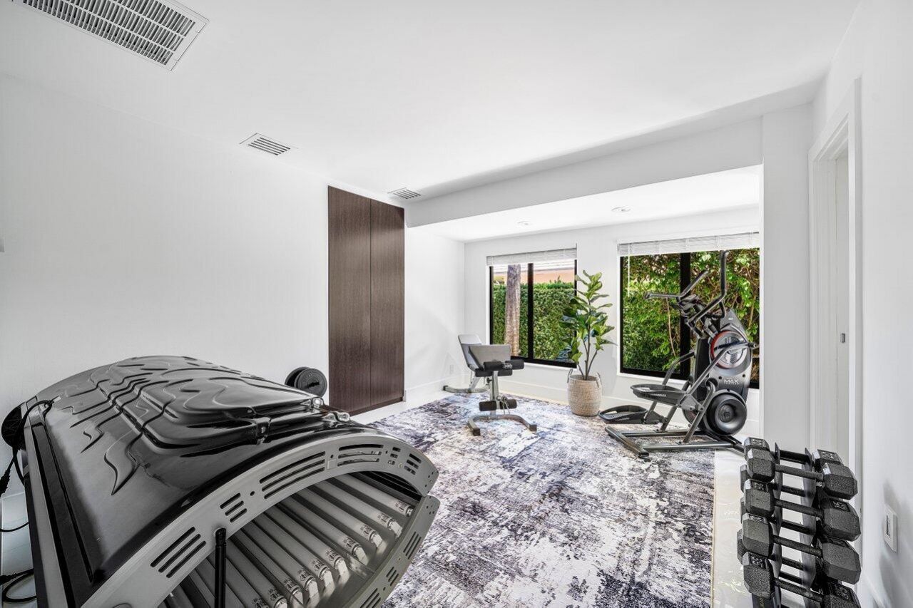 1648 Breakers West Boulevard, West Palm Beach, FL 33411 Photo