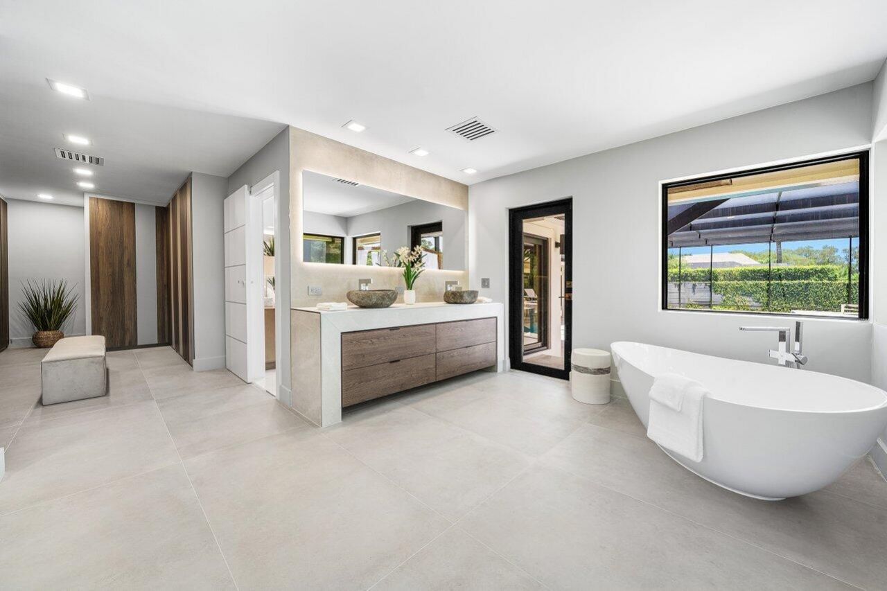 1648 Breakers West Boulevard, West Palm Beach, FL 33411 Photo