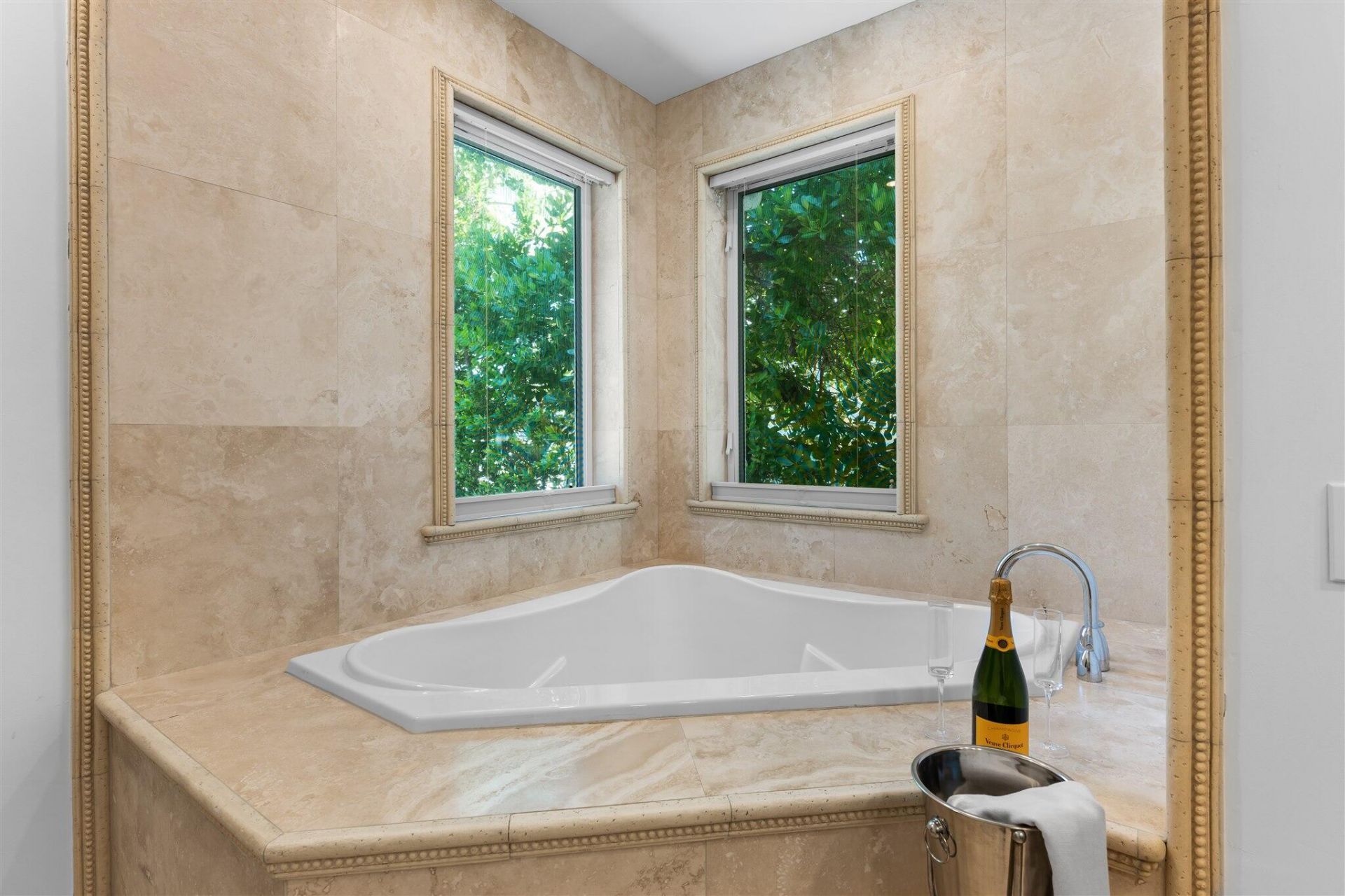 65760 Overseas Highway, Layton, FL 33001 Photo