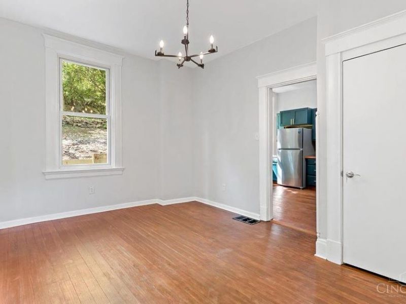 1959 Baltimore Avenue, Cincinnati, OH 45225 Photo 8