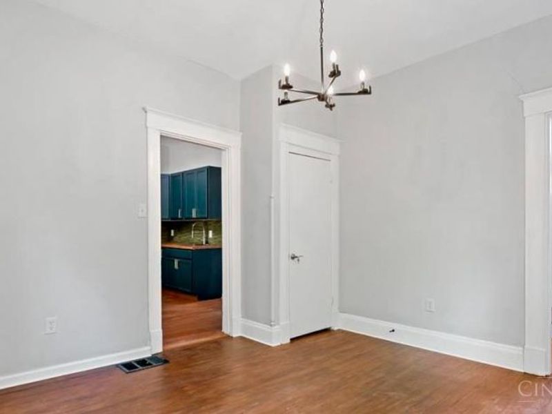 1959 Baltimore Avenue, Cincinnati, OH 45225 Photo 9