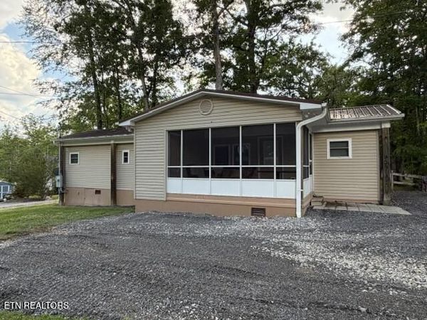 1219 Fishermans Way, Sevierville, TN 37876