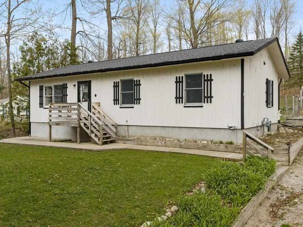 2301 Miller Road, Alanson, MI 49706