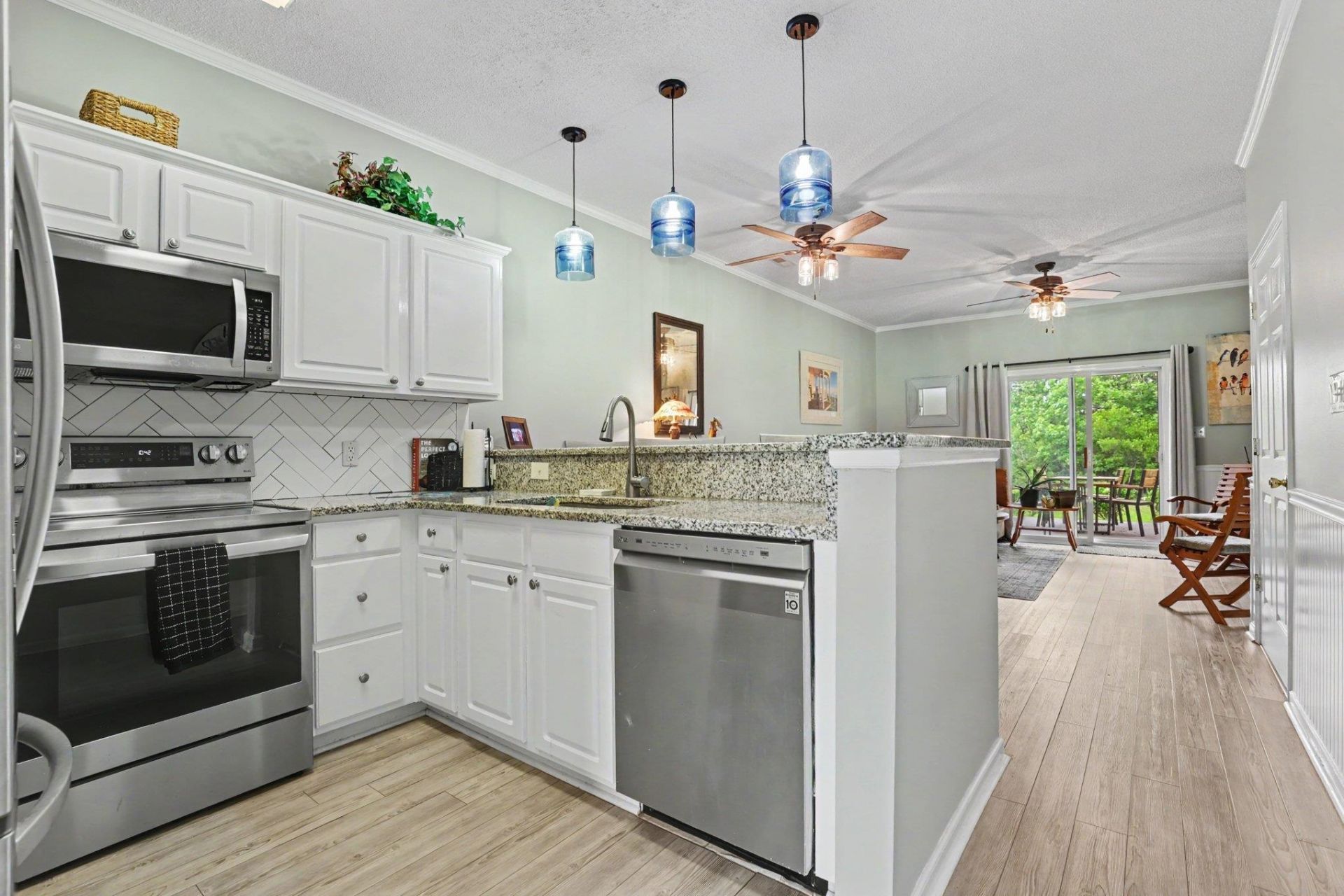 130 Scotchbroom Dr. Photo 13