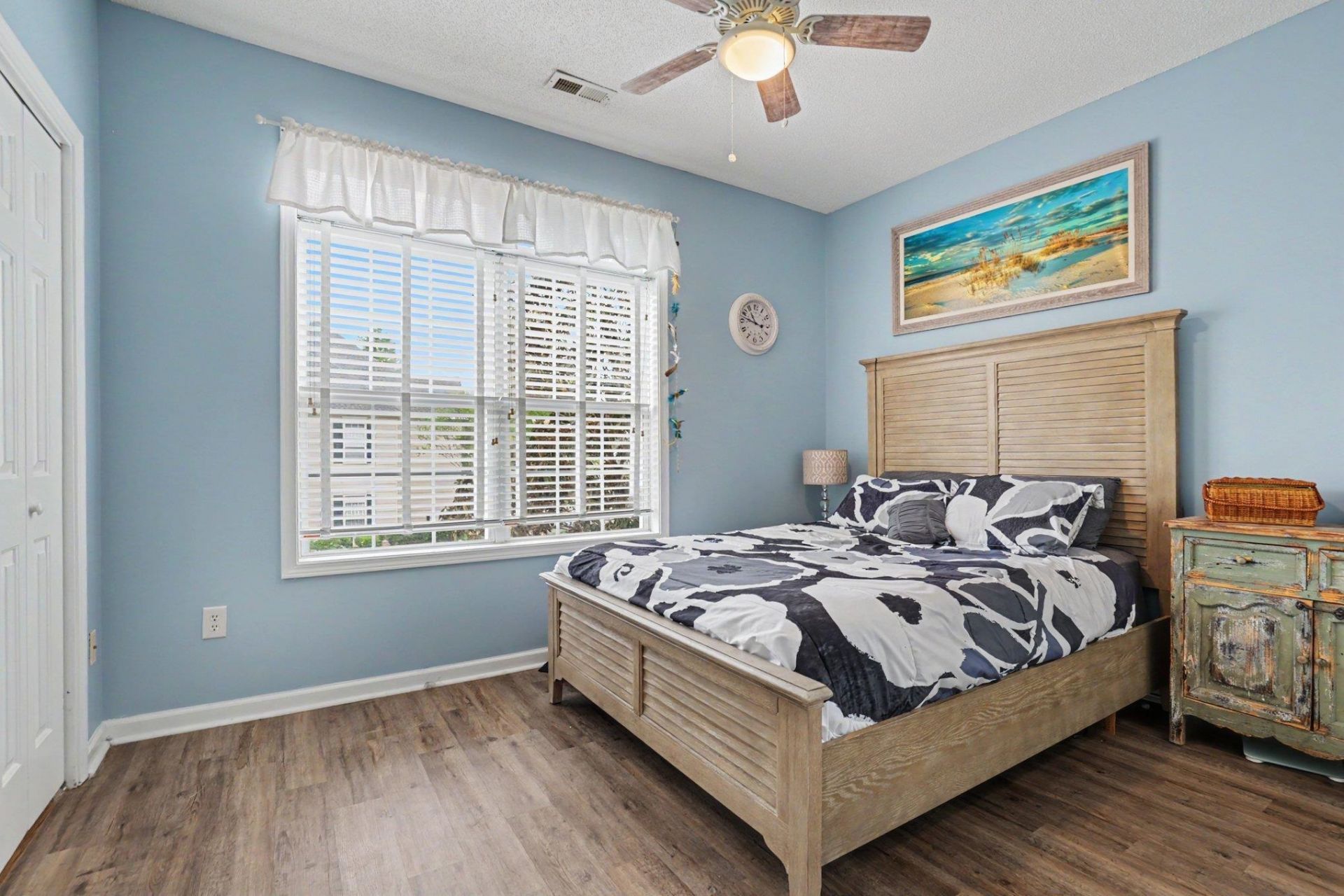 130 Scotchbroom Dr. Photo 20