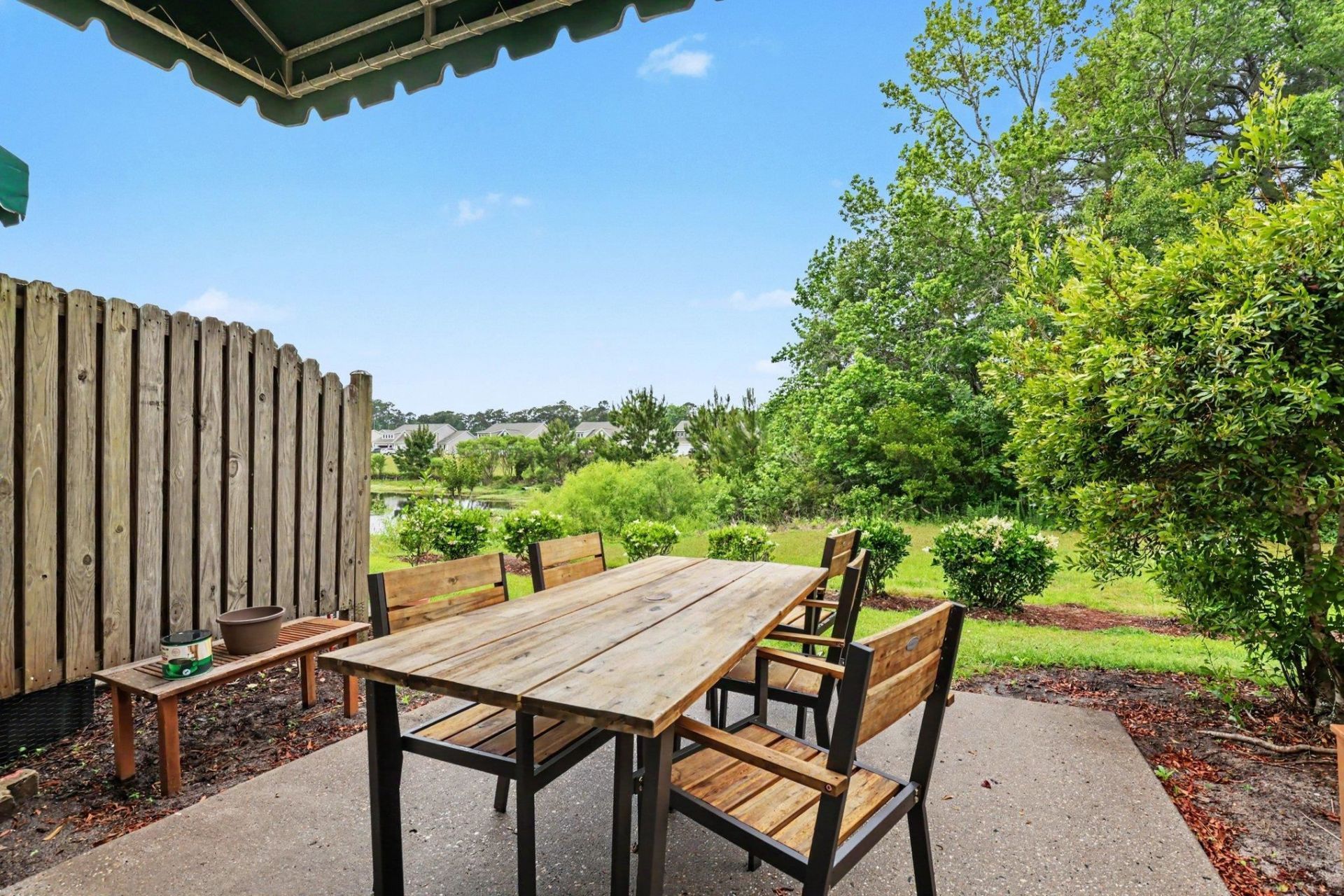 130 Scotchbroom Dr. Photo 27