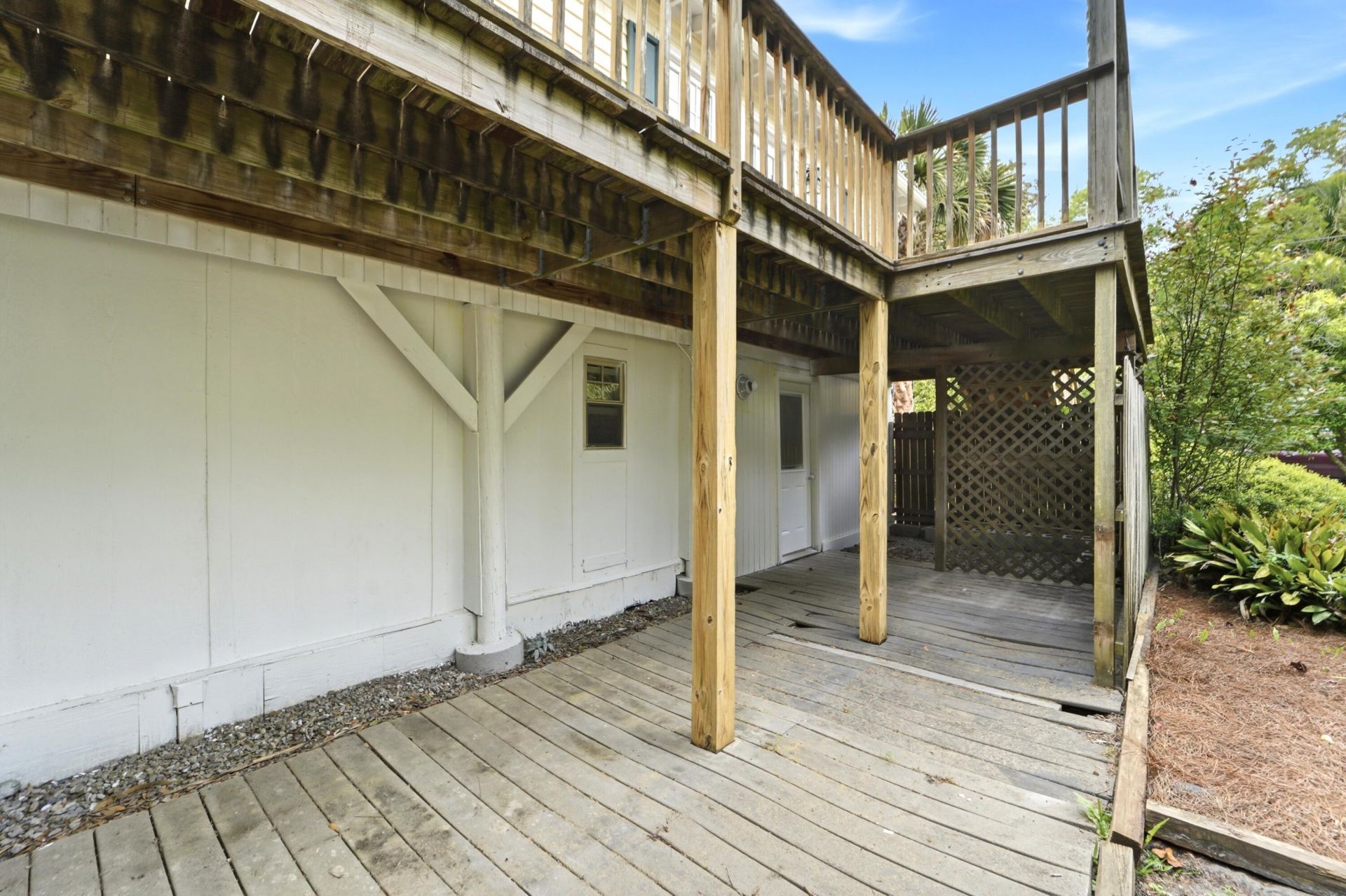 215 W Hudson Avenue Photo 32