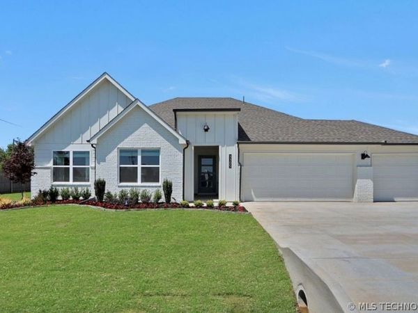 3305 E 154th Street S, Bixby, OK 74008