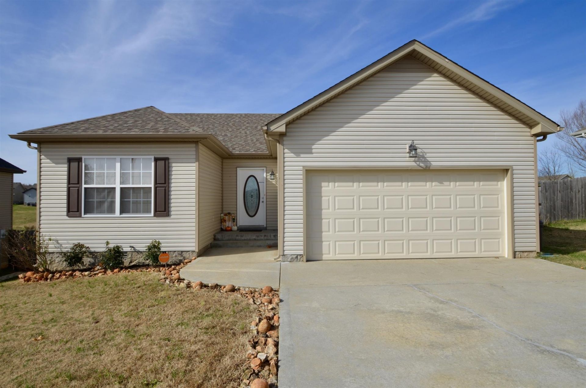 1392 Shady Hill Ct, Clarksville, TN 37042 Main Photo