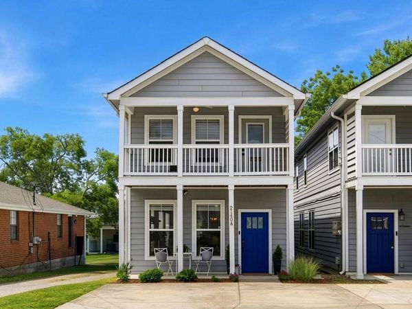 2140A Burns St, Nashville, TN 37216