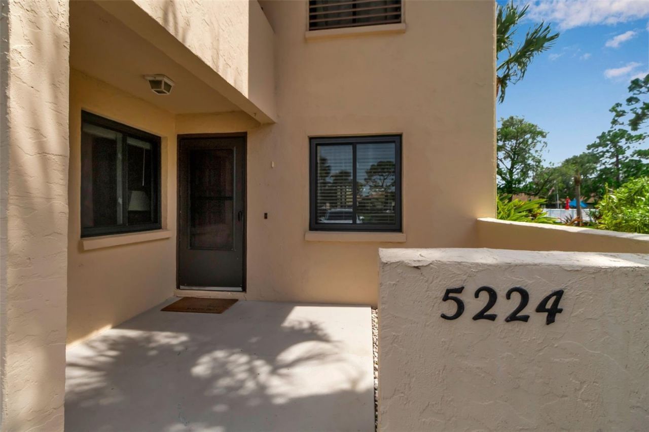 5224 Lake Village Drive, Unit 67, Sarasota, FL 34235 Photo
