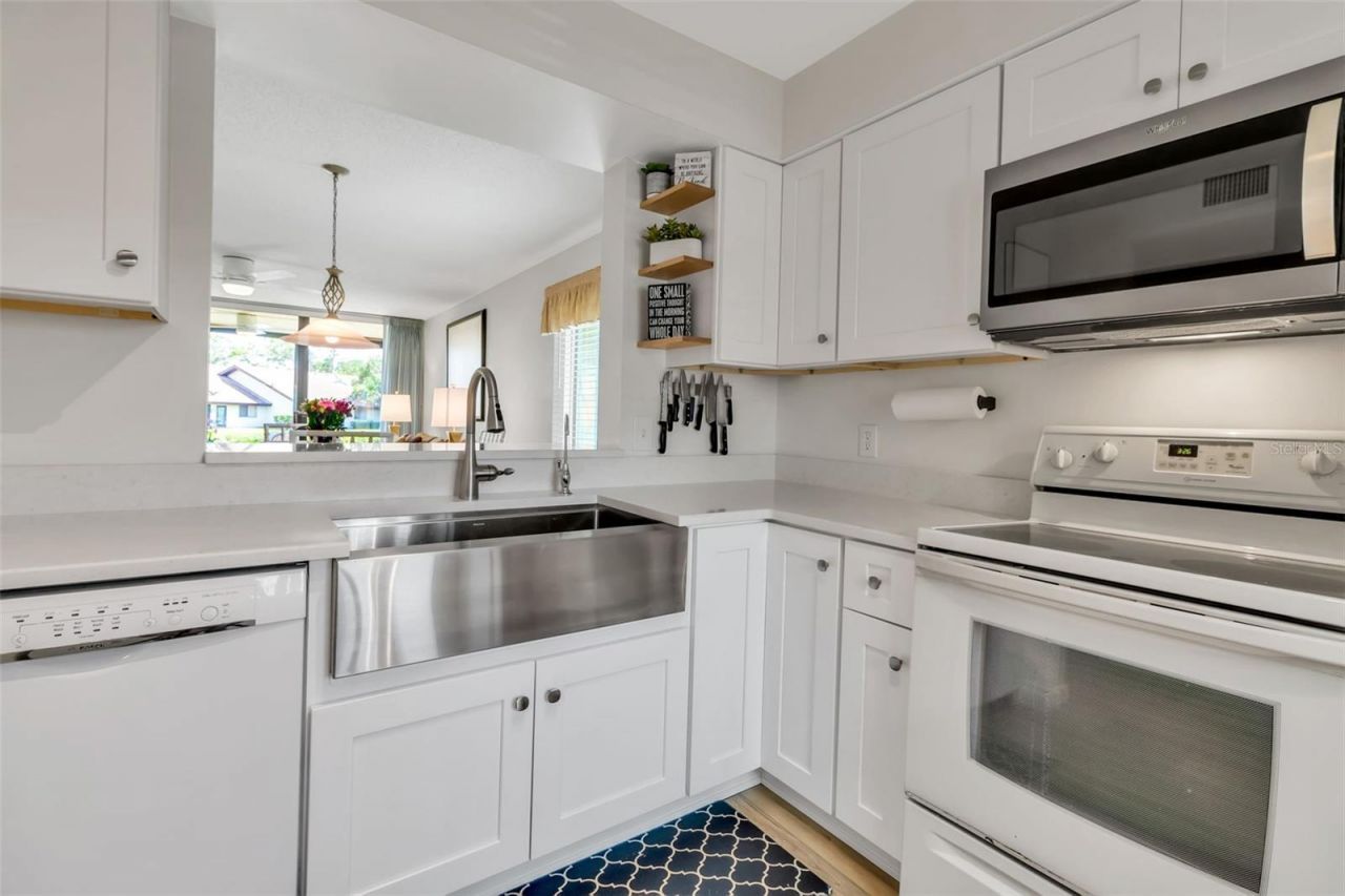 5224 Lake Village Drive, Unit 67, Sarasota, FL 34235 Photo